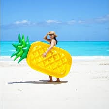 Sunnylife Luxe Lie On Float Pineapple
